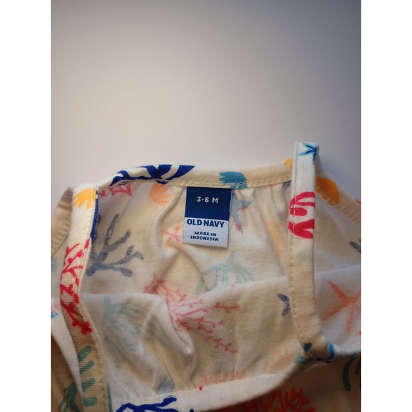 Old Navy- Sleeveless Romper for Baby-Coral Reef Print- Size 3-6 months - Picture 3 of 5
